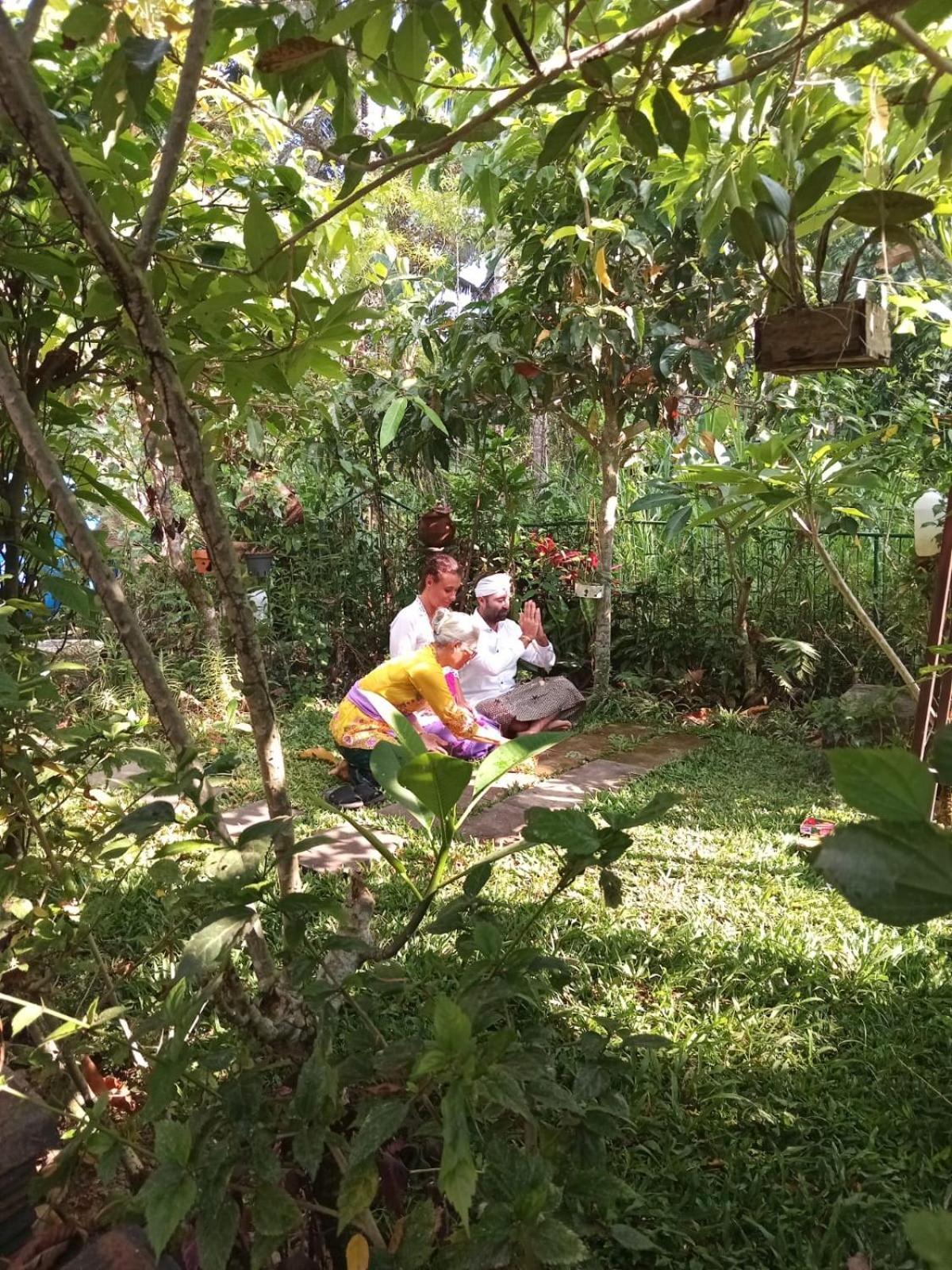 Gasthaus Jungle Joglo Tampaksiring Exterior foto